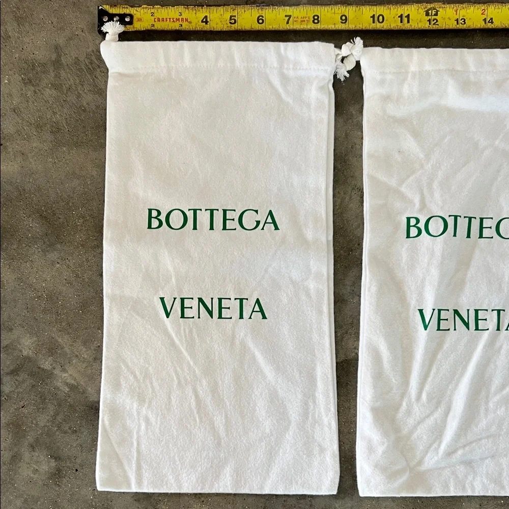 Authentic Bottega Veneta White Drawstring Dust Bags with Green Logo (Pair)